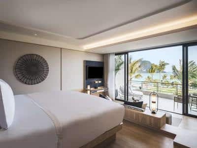 Deluxe Sea View Suite