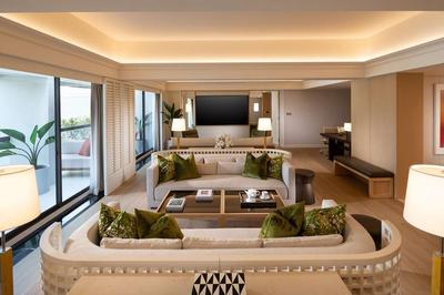 Conrad Suite