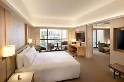 Deluxe Balcony Suite