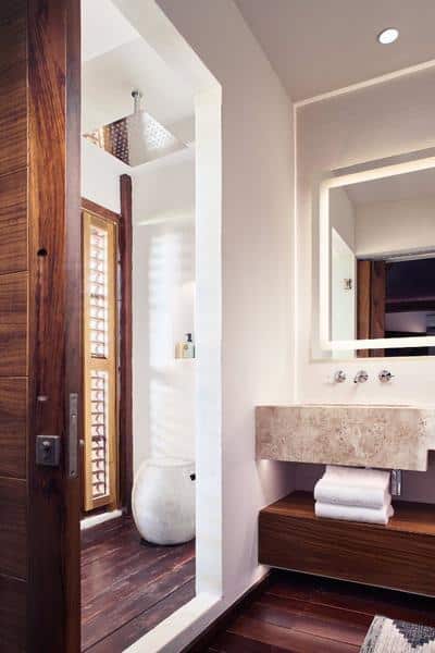 Master Beachfront Bungalow
