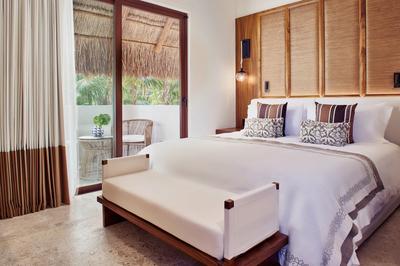 Casa Principal Guest Room