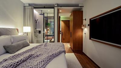 Alcove King Room