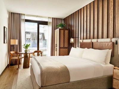 Skyline Terrace King Room