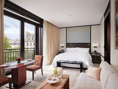 Premier Room
