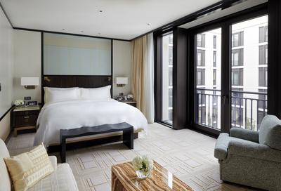 Arch Suite
