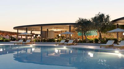 Ormos Beach Club