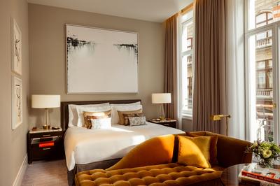 Grand Deluxe Room