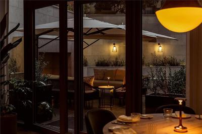 Le Petit bon bon - Courtyard