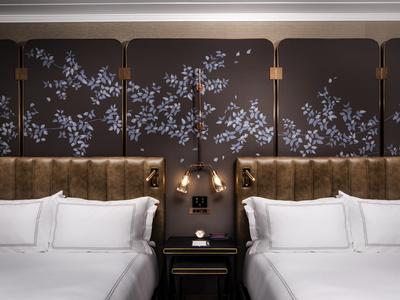 Deluxe Queen Room
