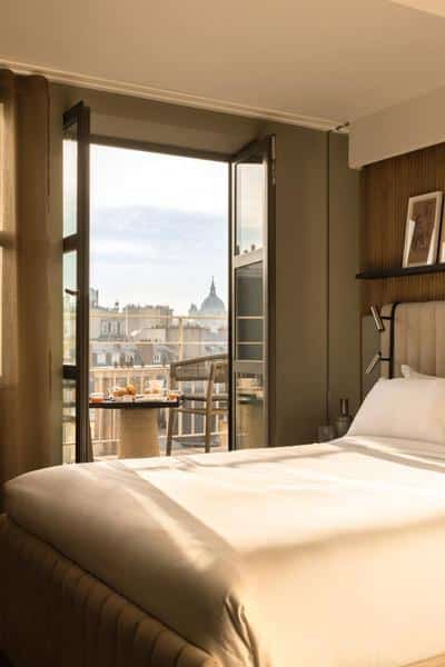 Signature Terrace Eiffel View Room