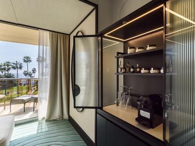 Prestige Room