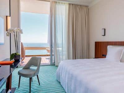 Signature Suite