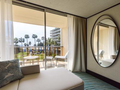 Prestige Room