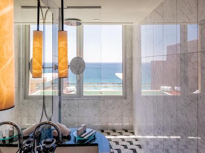 Panoramic Bedroom