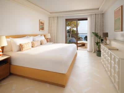 Deluxe Sea View Suite