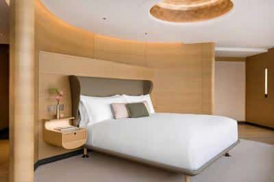 1 King Studio Suite Corner Sea View