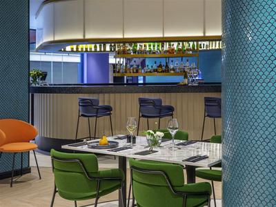 BarLounge