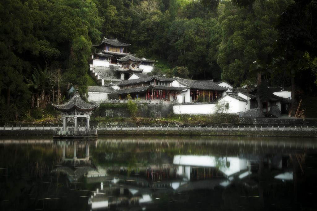 Banyan Tree Tengchong
