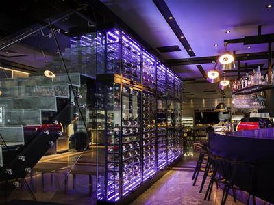 Bar Lounge