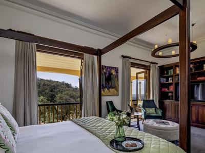 Piccadilly Valley View Room