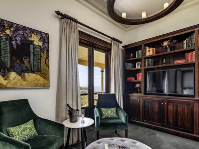 Piccadilly Valley View Room