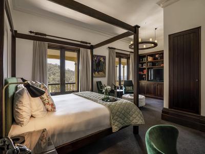 Piccadilly Valley View Room
