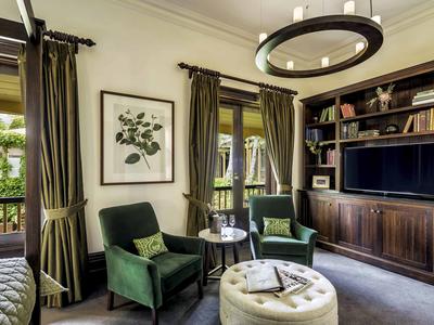 Piccadilly Garden Room