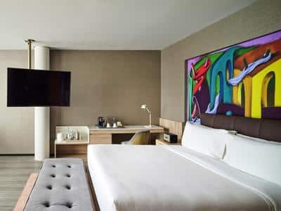 Deluxe Terrace Suite