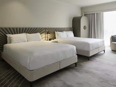 Deluxe Twin Guest Room