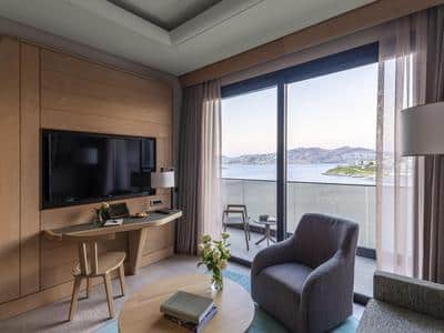 Executive Suite Sea View
