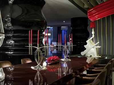 Bar Lounge