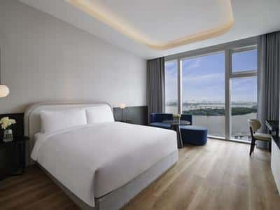 Deluxe River Room