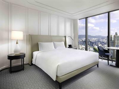 Prestige Suite