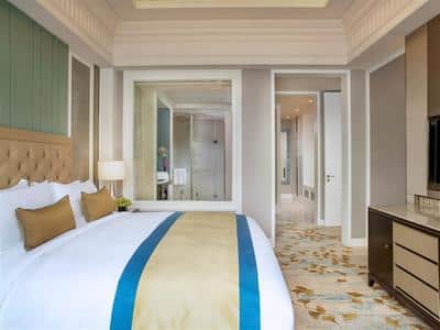 Guest room