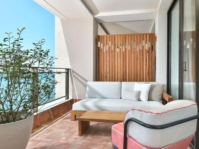 Front Sea View Room with Lounge