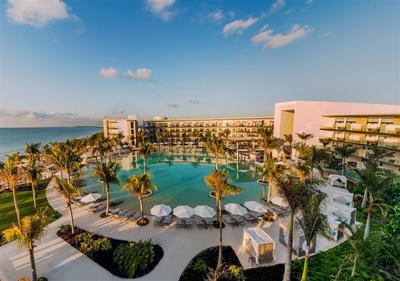 Haven Riviera Cancun Havens Pool Signature II