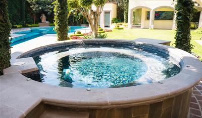 Jacuzzi