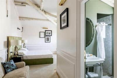 Guest room