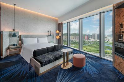Wonderful City Room