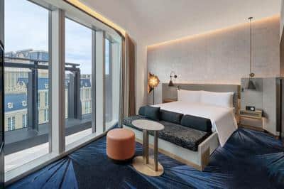 Mega Room