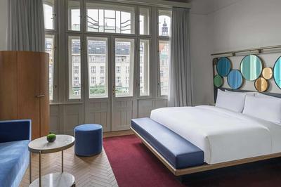 Cozy Bohemia Balcony Room