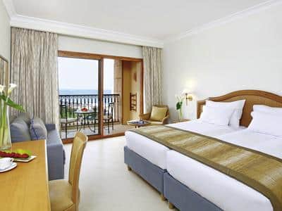 Classic King Partial Sea View