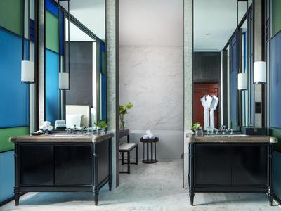 Luxury Premium Room - Neo Chinese Décor