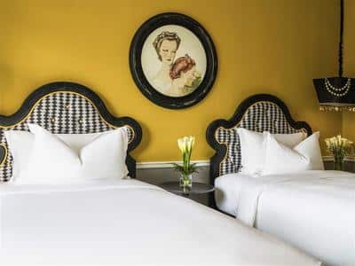 Guest room
