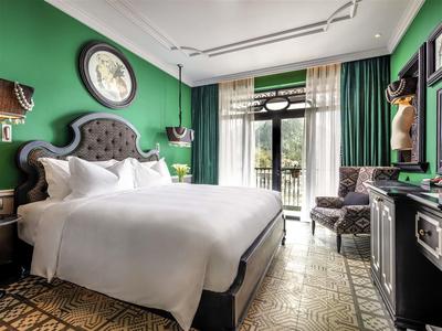 Guest room