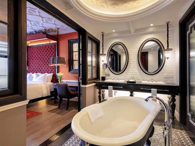 Guest room