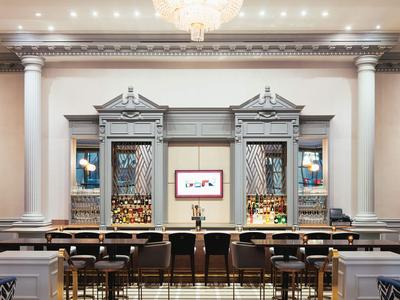 Zoes Restaurant1
