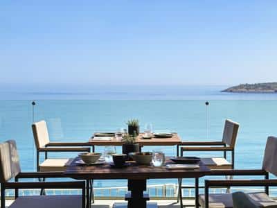 Mira Restaurant
