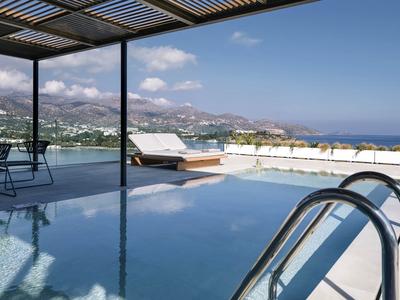 Amazing Escape Suite Grand Pool