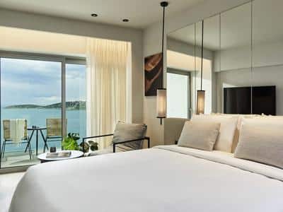 Deluxe Superior Front Sea View with balcony